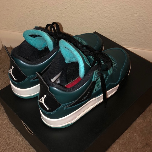 Jordan 4’s teal - Picture 3 of 4